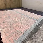 Seaview Apartment With Parking
