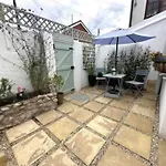 Victorian Escape In Exmouth