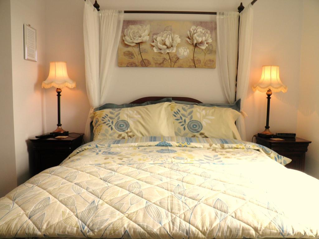 Cranleigh Bed & Breakfast Bed & Breakfast