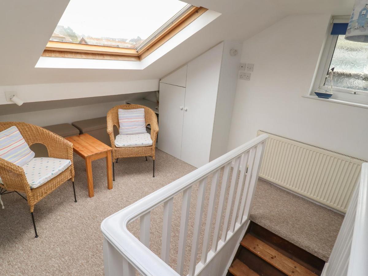 9 Harefield Exmouth