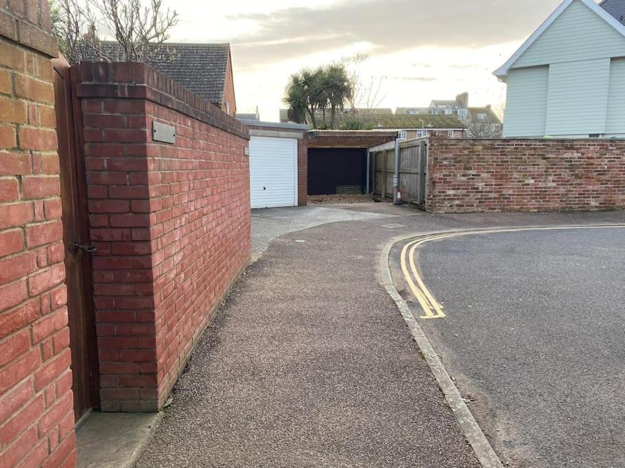 Dog Friendly Close To The And The Town Holiday home *