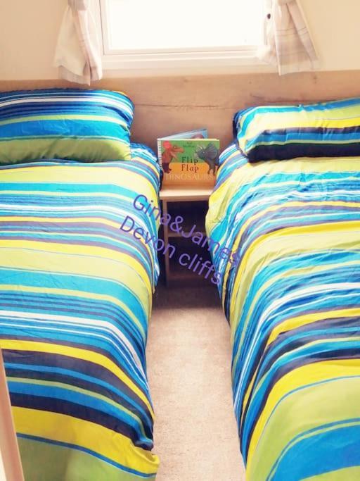 3 Bedroom Deluxe Caravan At Haven Devon Cliffs