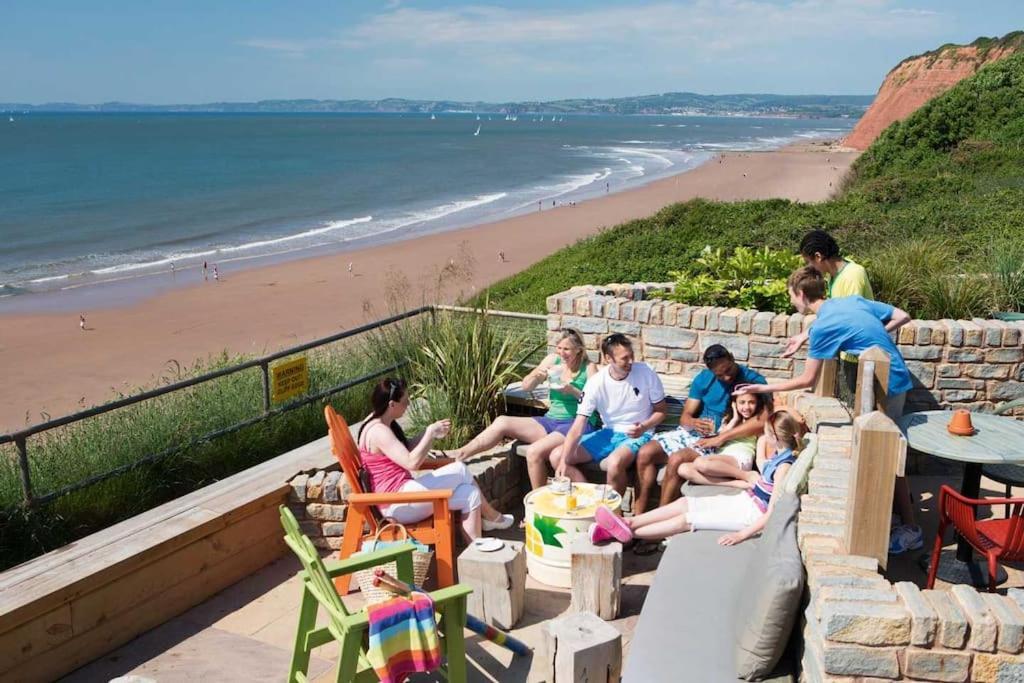 3 Bedroom Deluxe Caravan At Haven Devon Cliffs