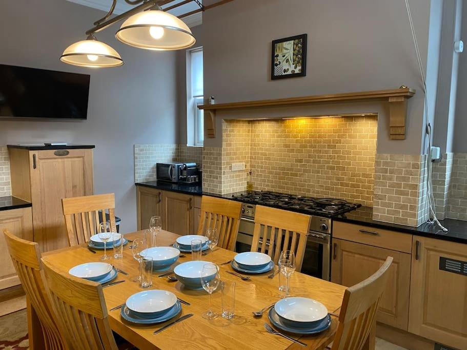 Dog Friendly Close To The And The Town Holiday home *
