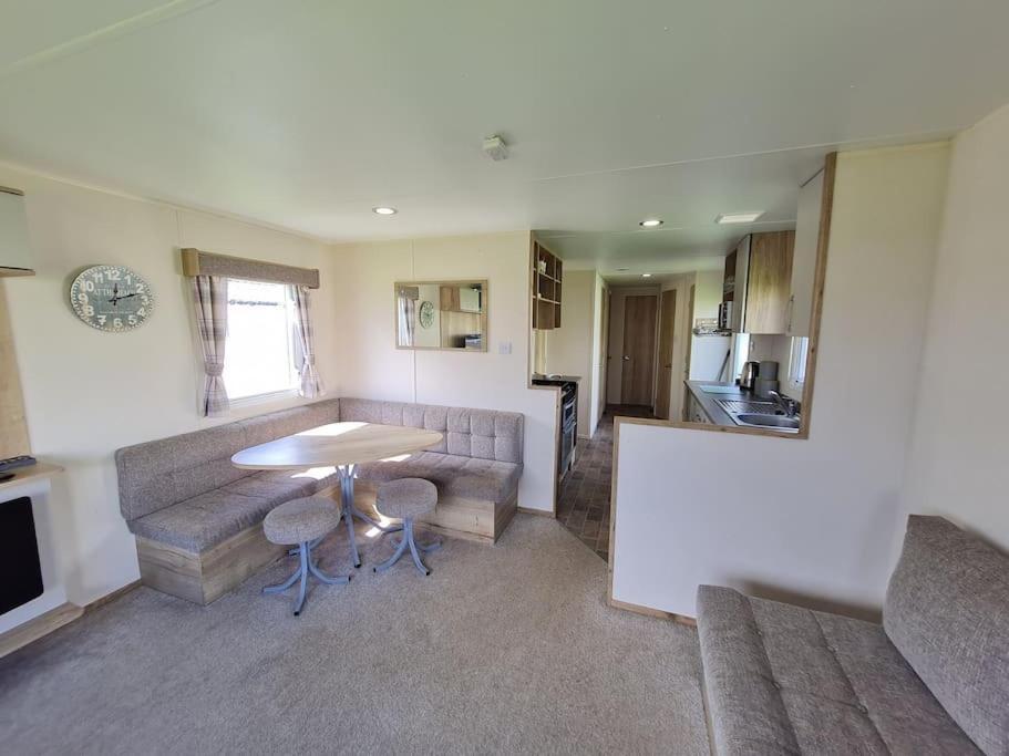 3 Bedroom Deluxe Caravan At Haven Devon Cliffs Exmouth