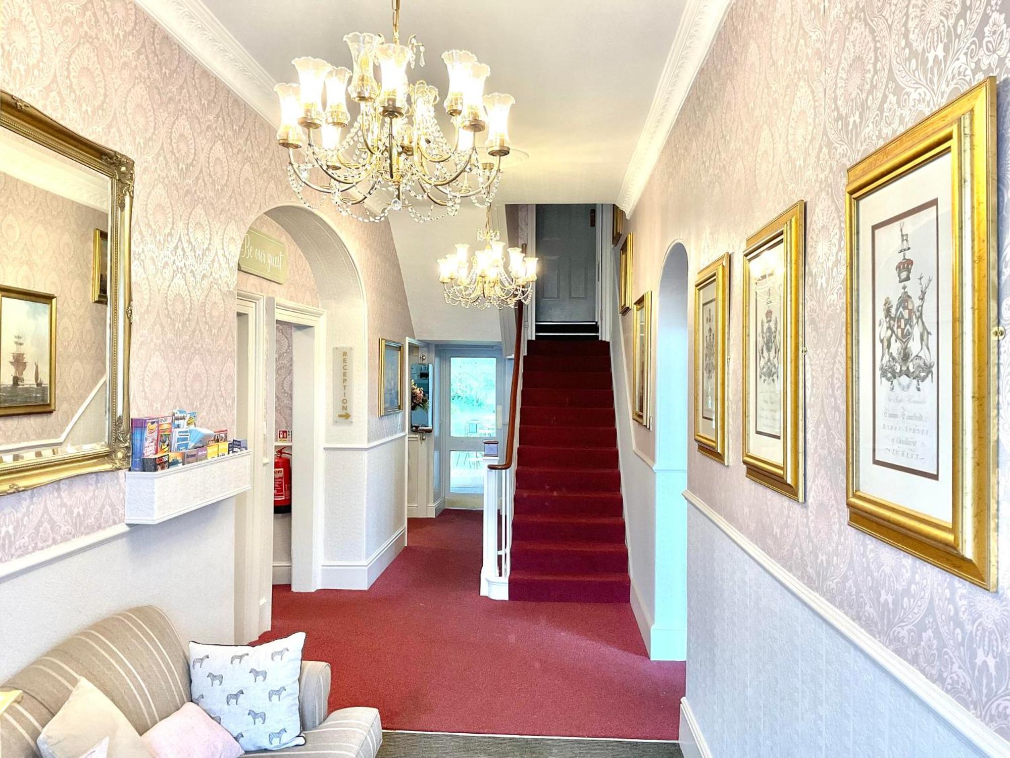 Ashton Court 3* Exmouth