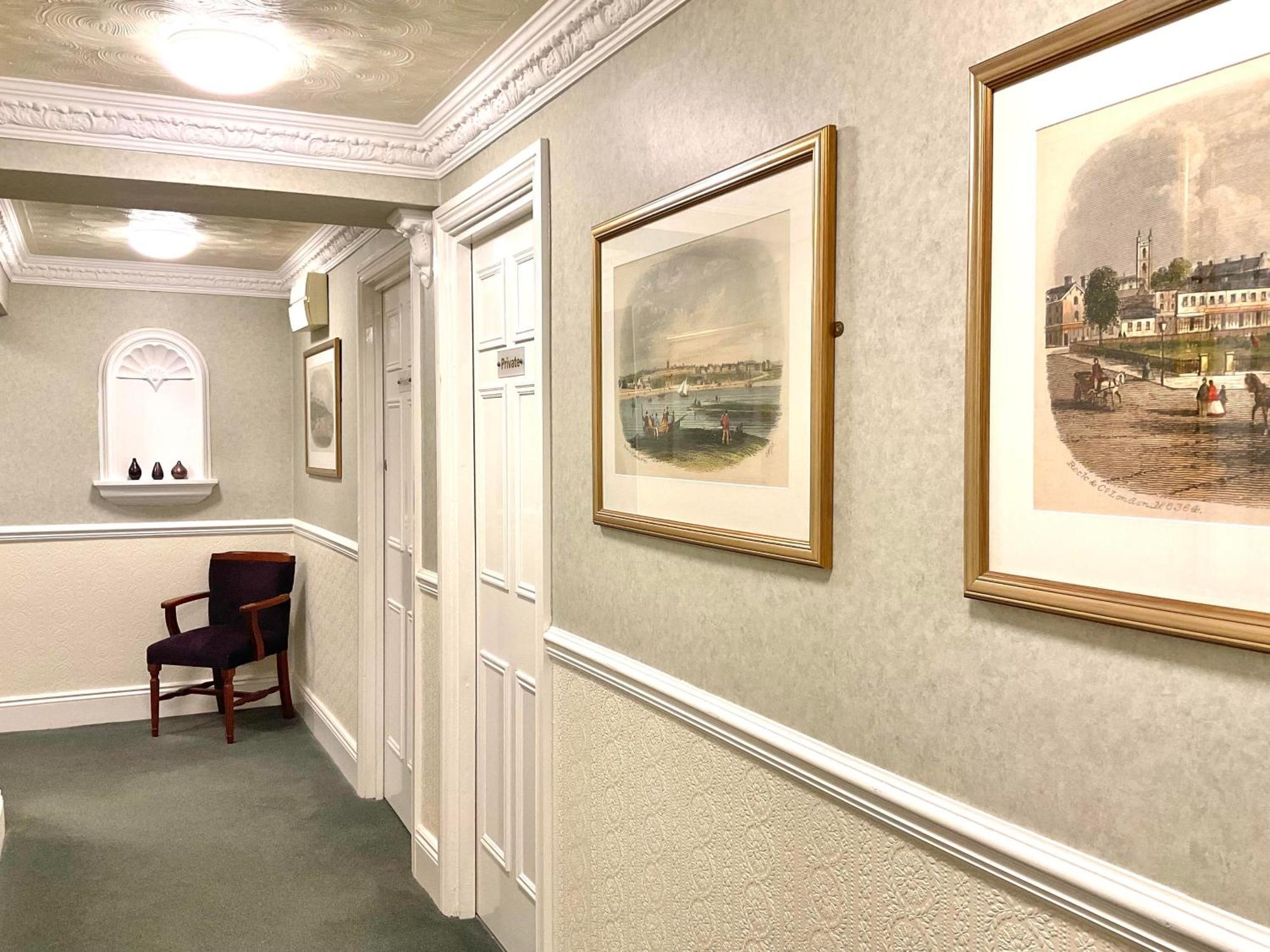 Hotel Ashton Court 3*
