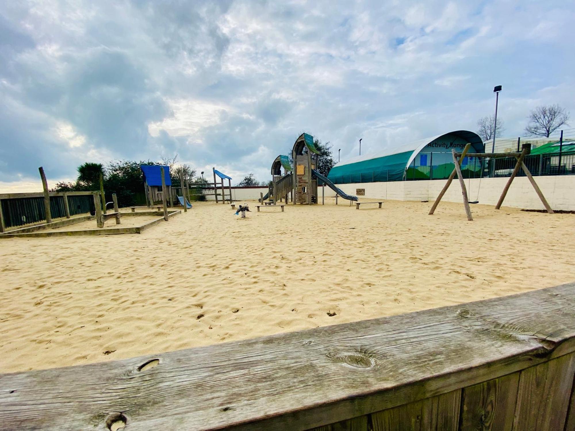 Cozy Caravan Retreat At Sandy Bay Holiday home Exmouth