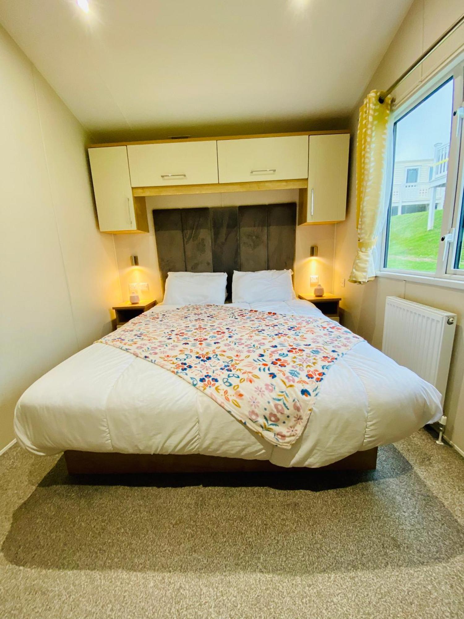 Cozy Caravan Retreat At Sandy Bay Holiday home Exmouth