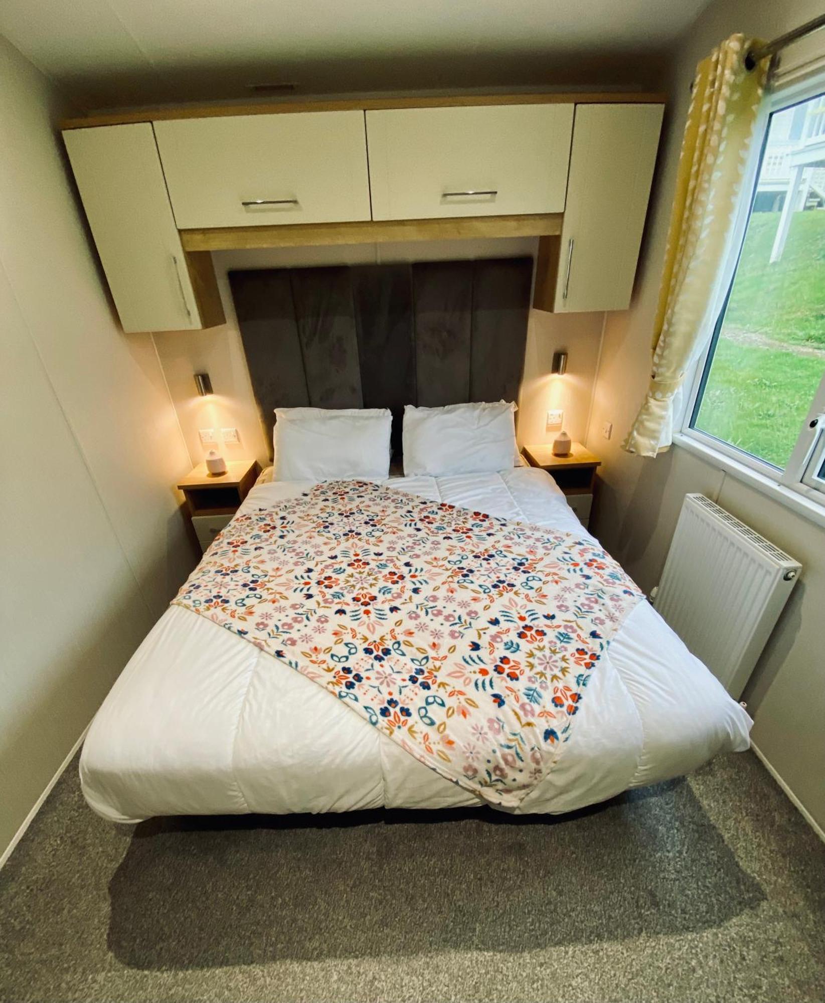 Holiday home Cozy Caravan Retreat At Sandy Bay Exmouth