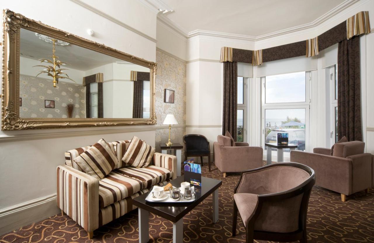 Hotel The Grand *