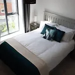 Cozy City Stay 2Br With Sofa Bed