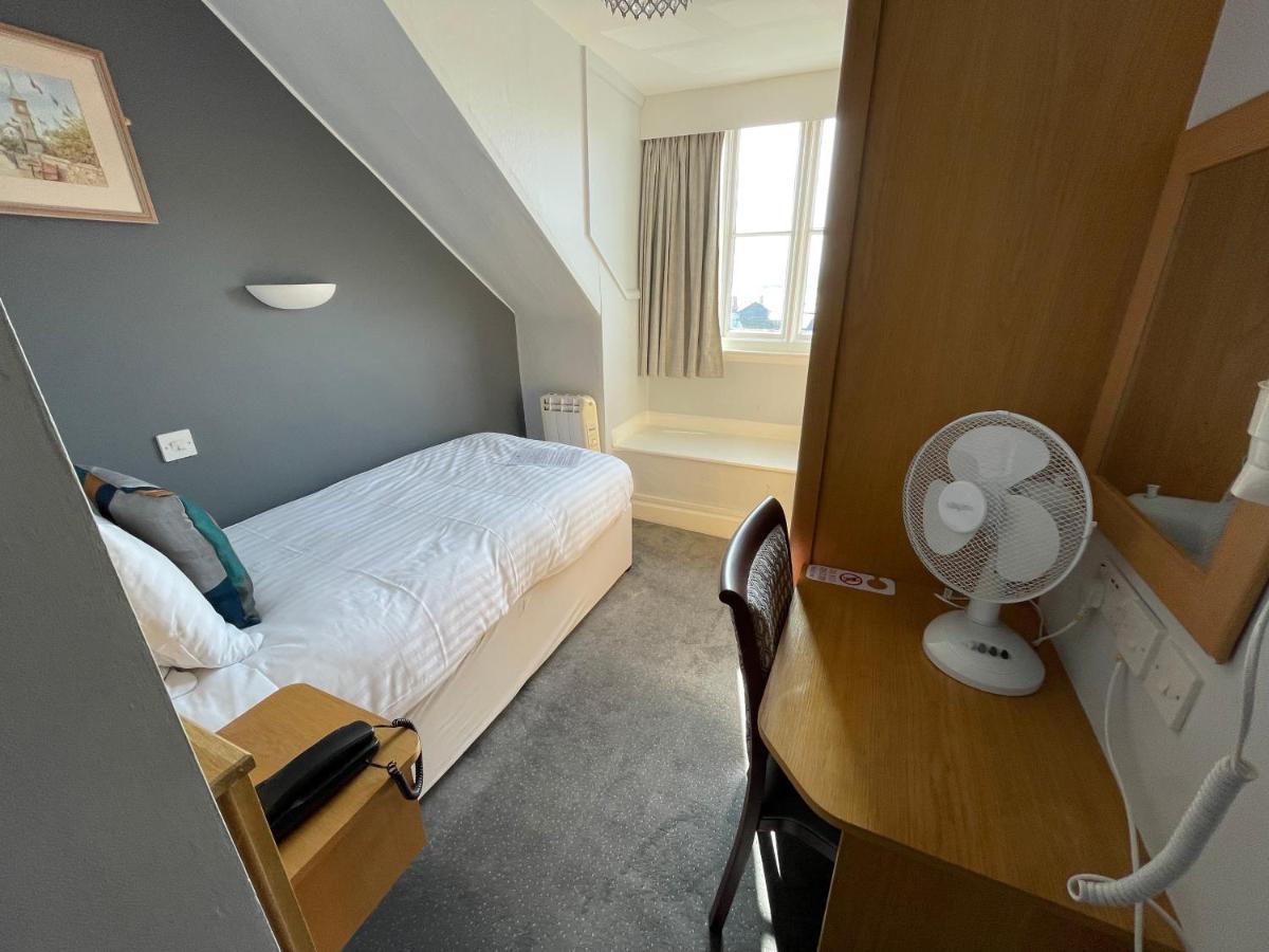 Manor Exmouth