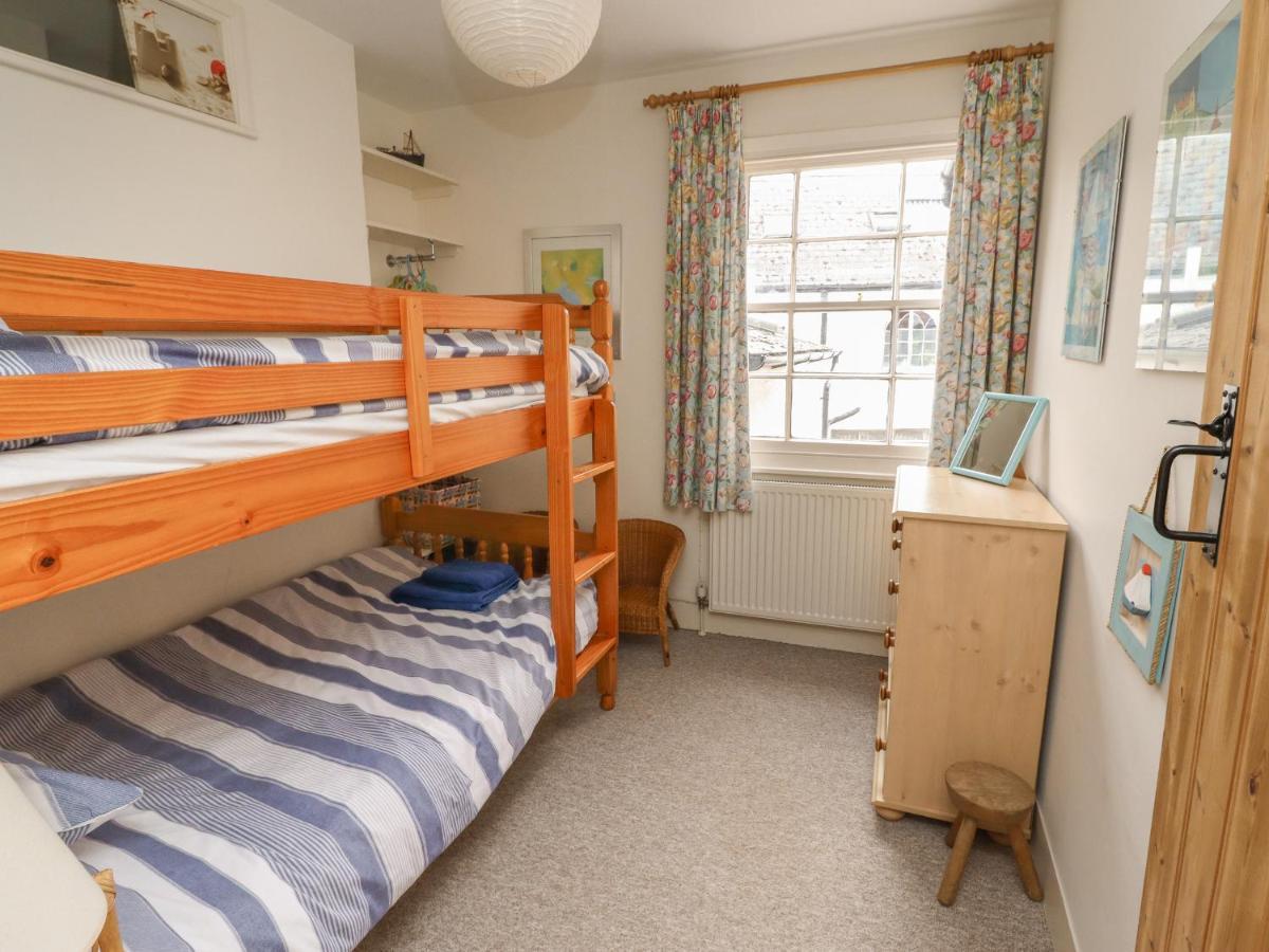 9 Harefield