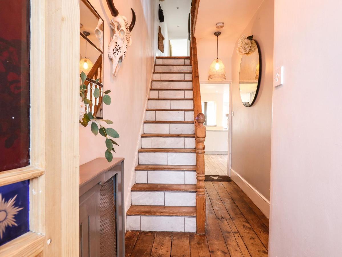 30 Camperdown Terrace *