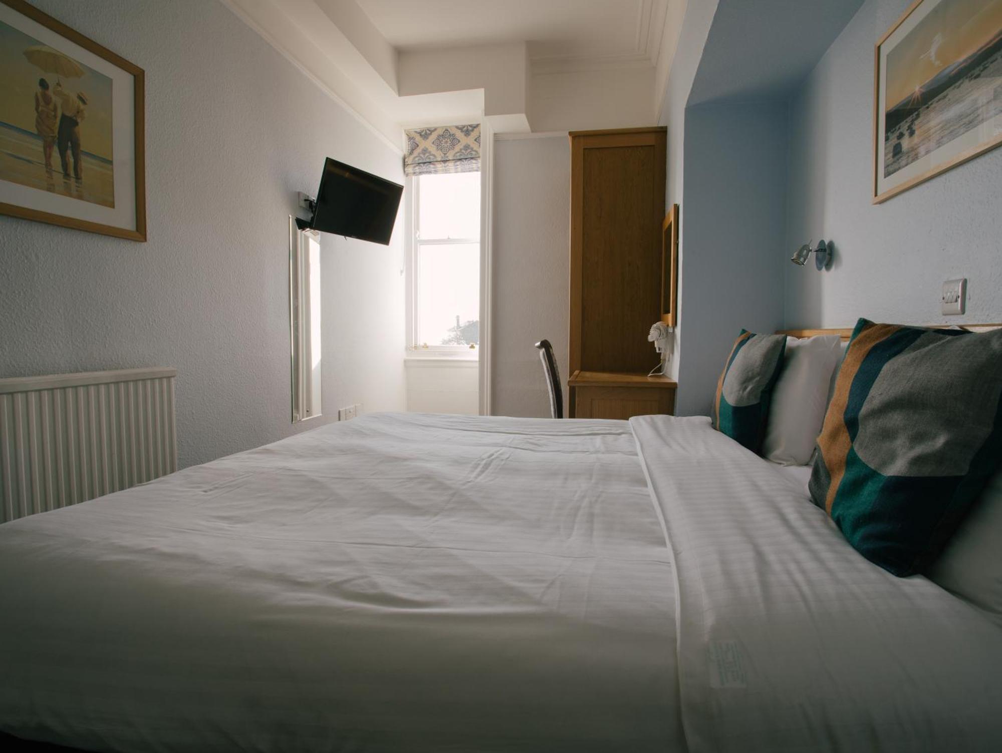 Manor Hotel 3*