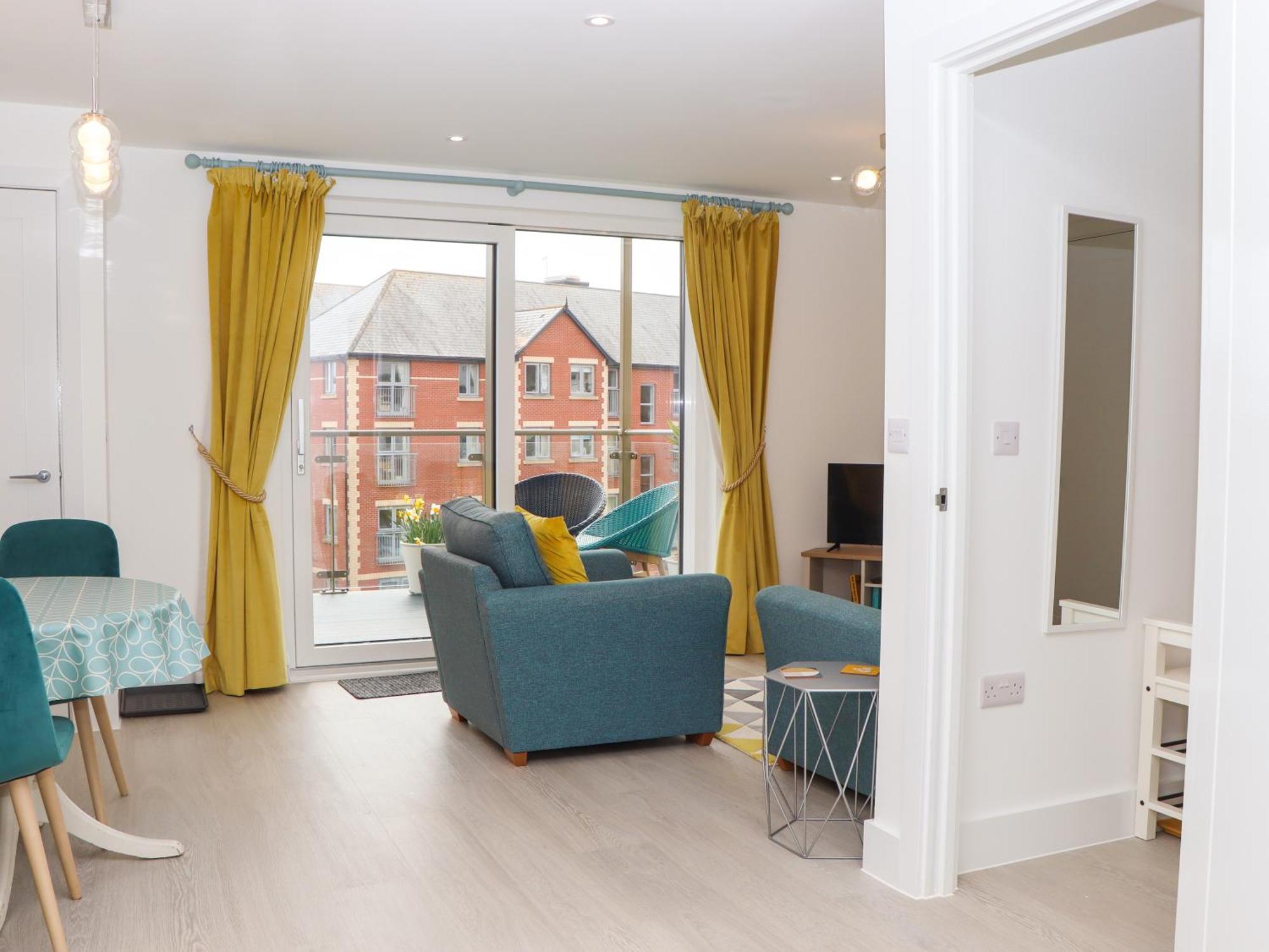 No 7 Rolle Gardens *