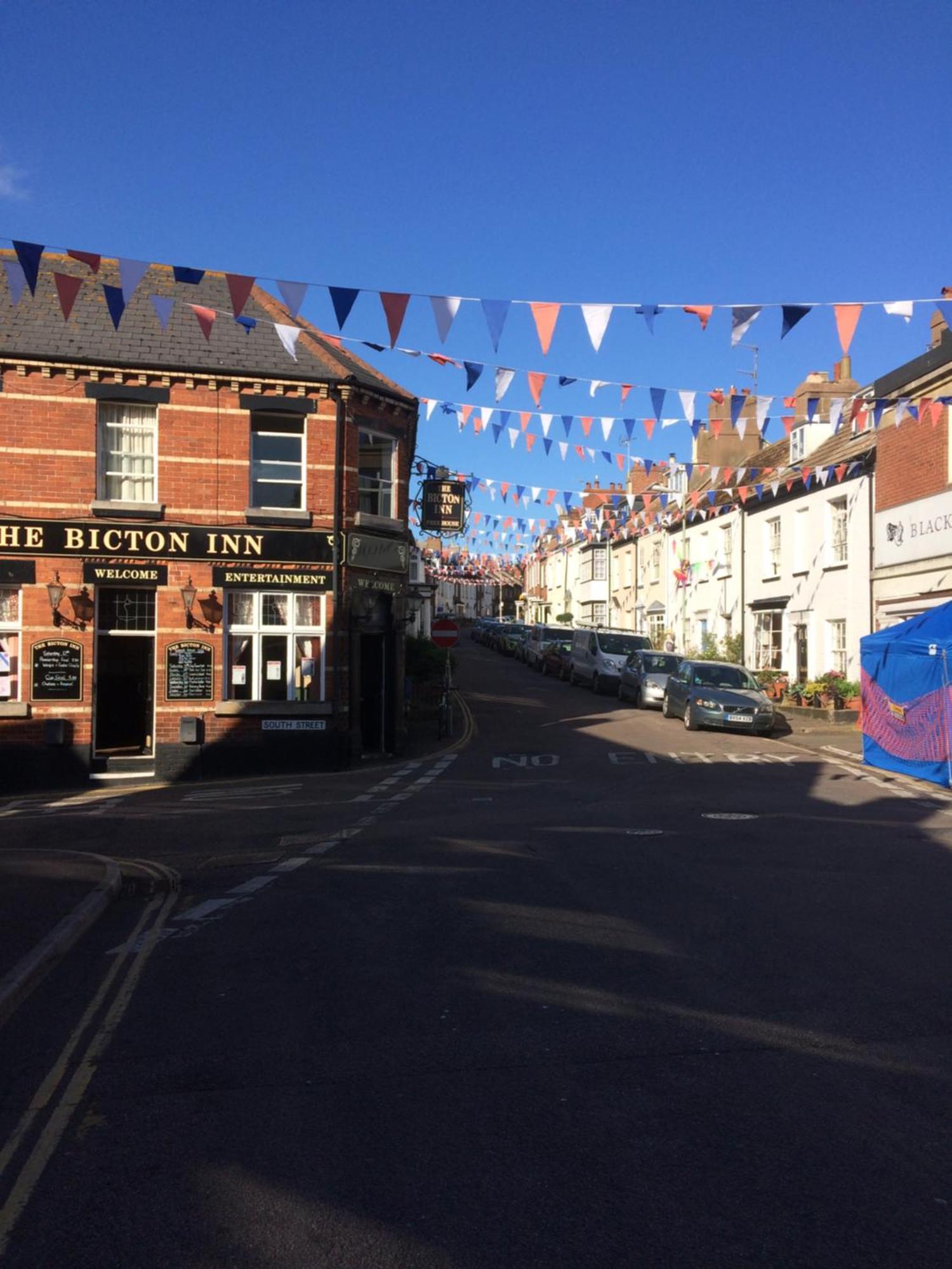 Number 28a * Exmouth