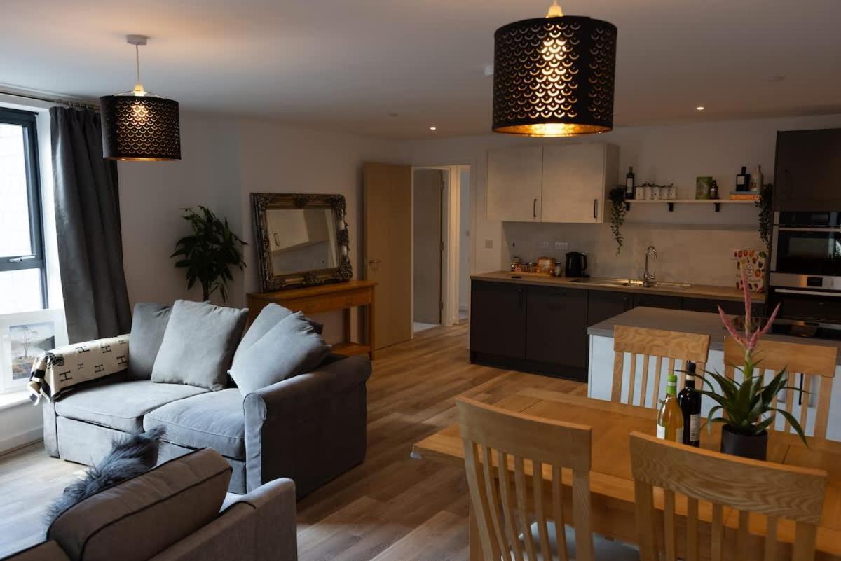 Cozy 2br With Sofa Bed *