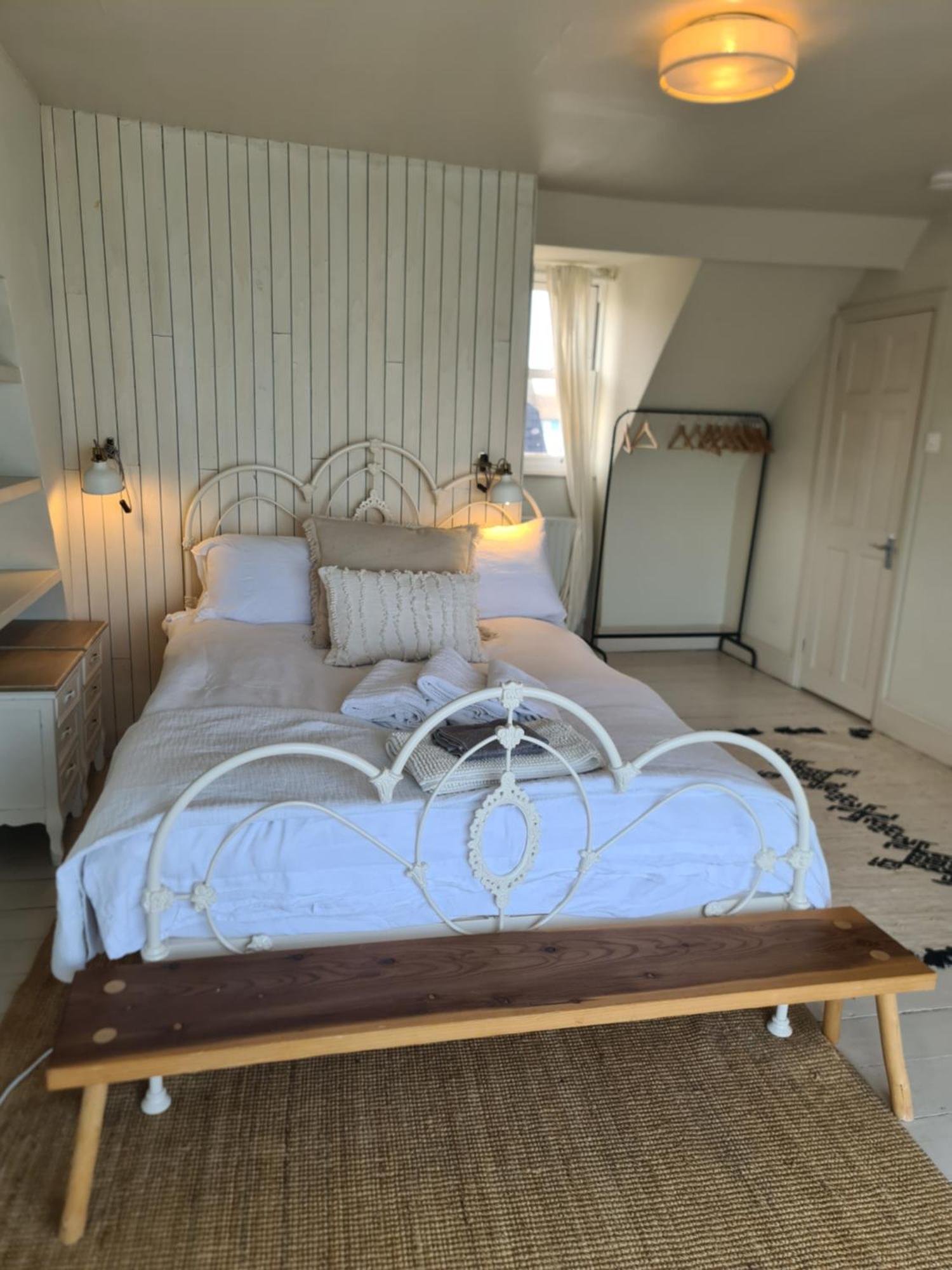 Holiday home Luxury Beachfront Cockles-sea View-private Parking For 2 Cars-sleeps 10