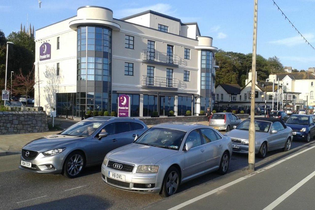 Hotel Premier Inn Exmouth Seafront 3*