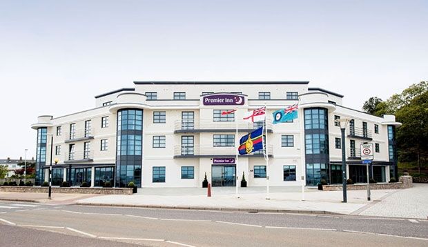 Hotel Premier Inn Exmouth Seafront 3*