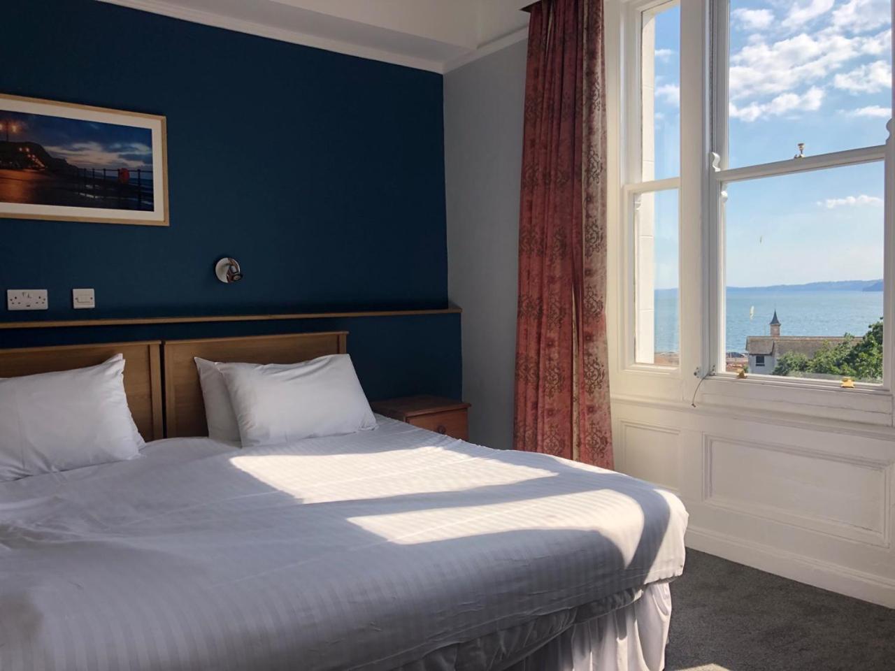 Manor Hotel 3*