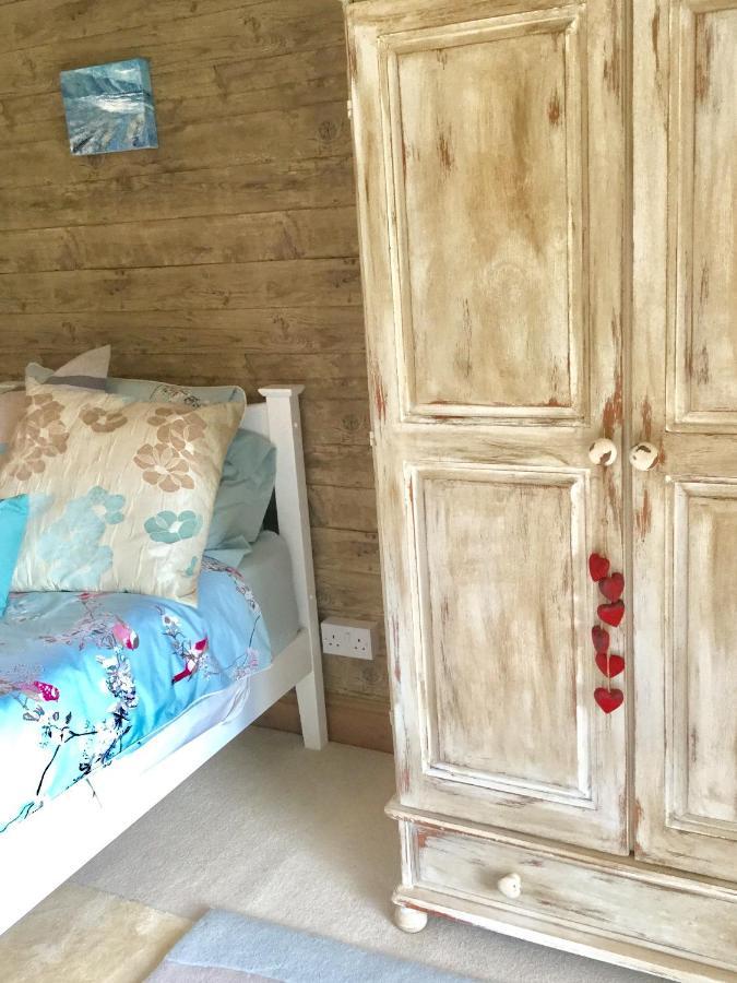 Seven Acre Corner * Exmouth