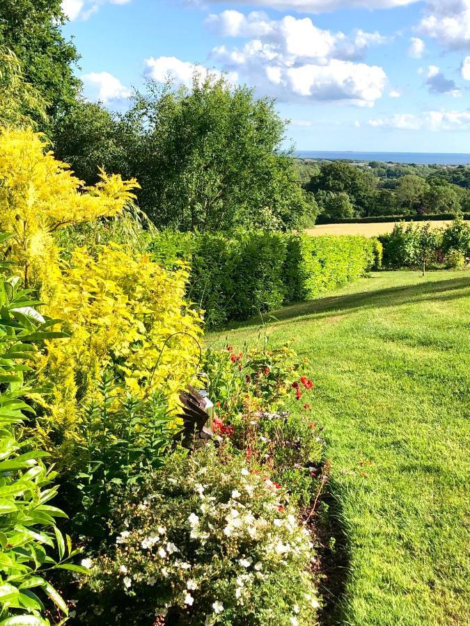 Bed & Breakfast Seven Acre Corner *