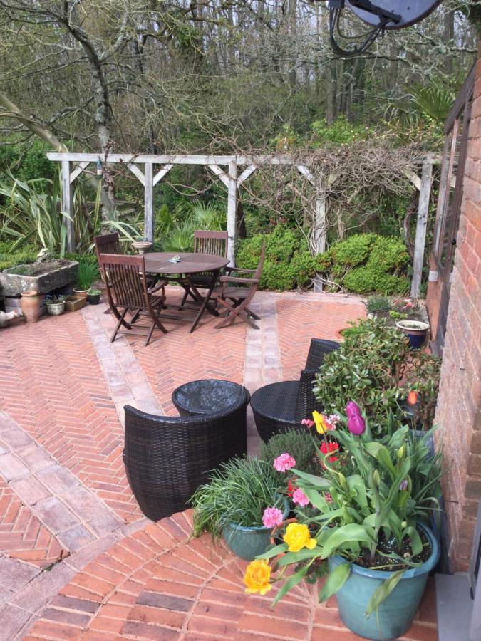 Seven Acre Corner Bed & Breakfast *