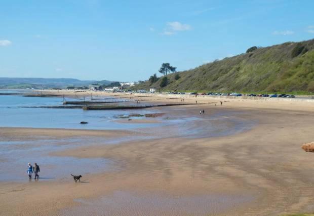 Sea Breeze, Gorgeous 2 Bed In Apartment