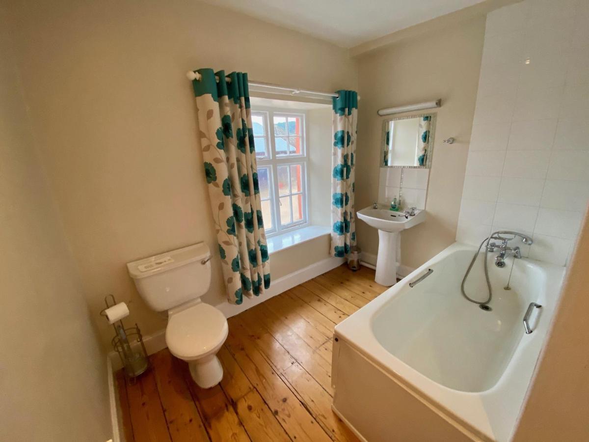 Lodge Country And Exmouth
