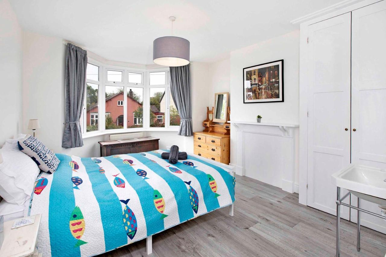 Casa de férias Spacious 4 Bed House In Fabulous Seaside Town *