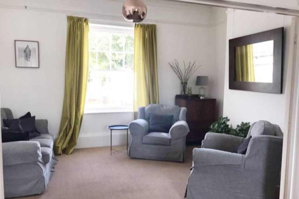 Huge 5 Bed Grade Ii Listed In Heart Of Town Exmouth