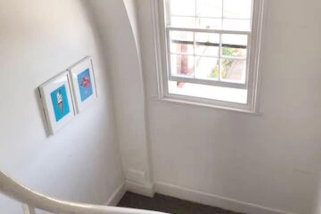 Holiday home Huge 5 Bed Grade Ii Listed In Heart Of Town Exmouth