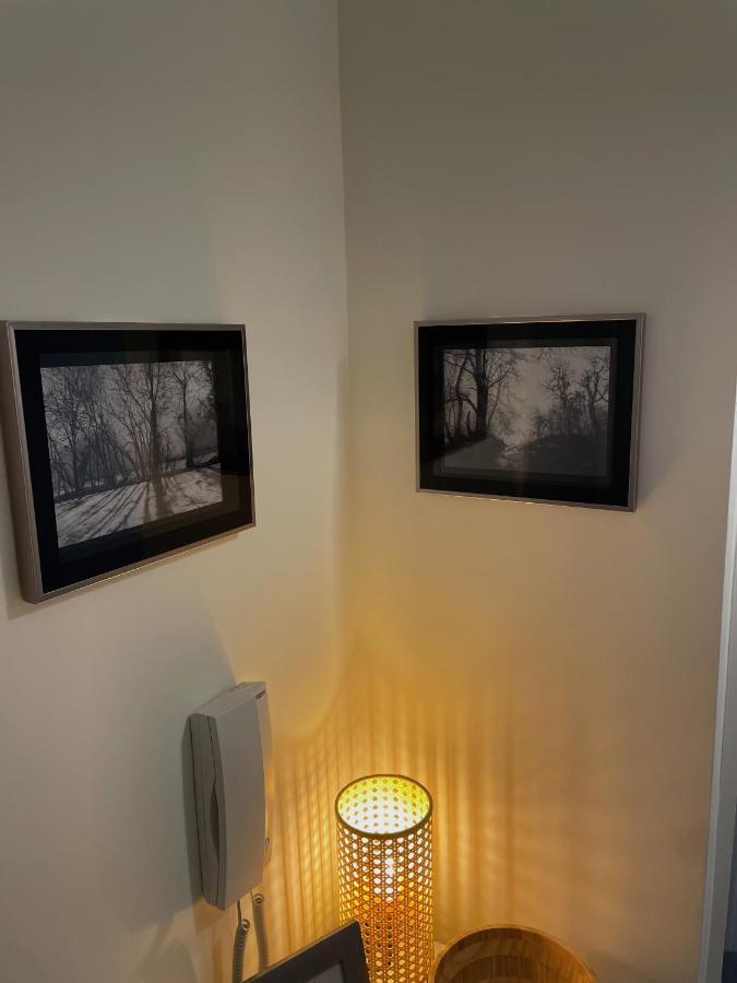 Number 10 Stunning Apartment, Fantastic Location! Apartment *