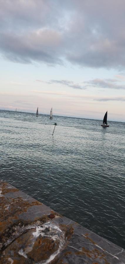 Ash Exmouth