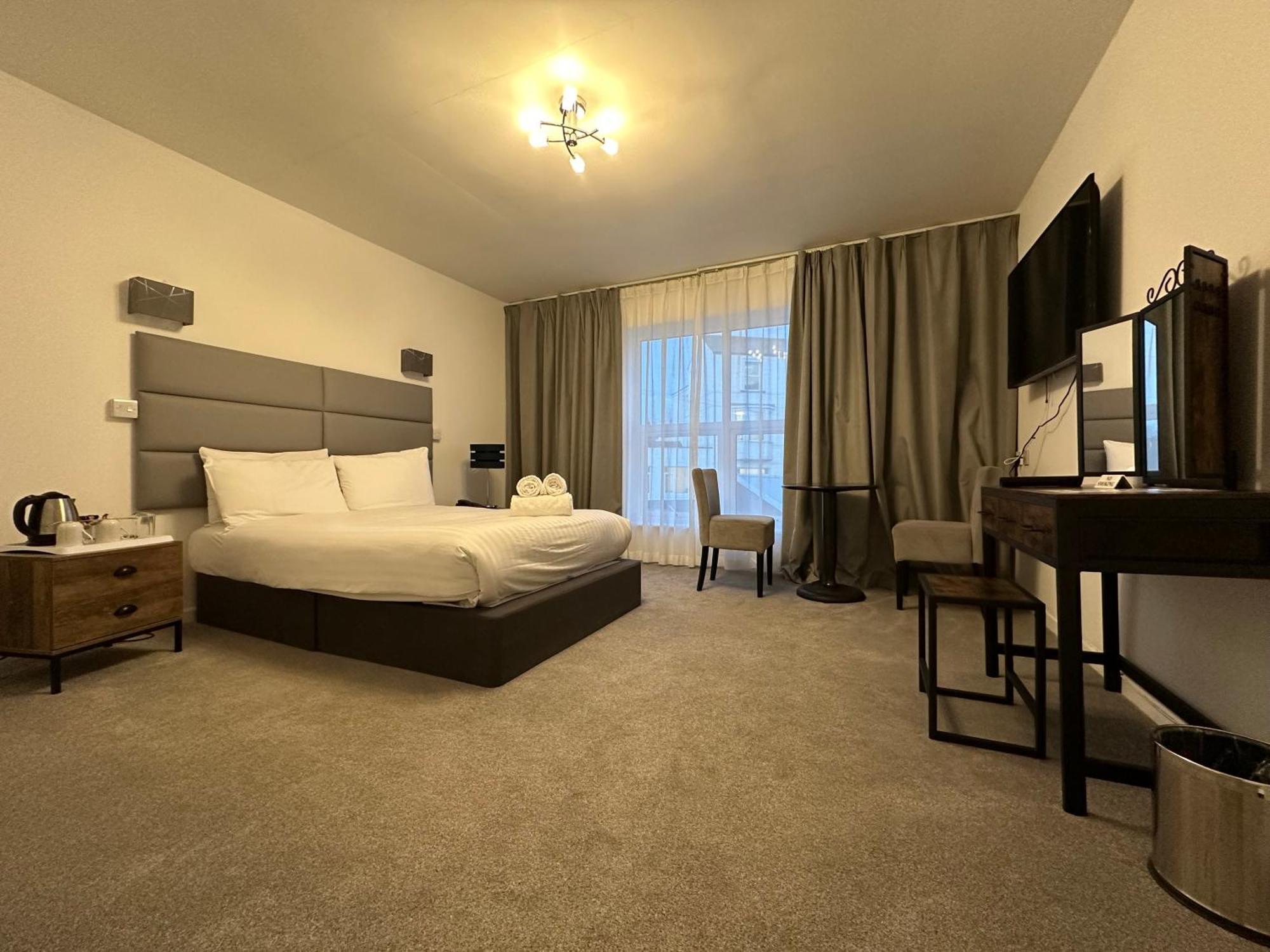 Exmouth Beach Hotel Hotel