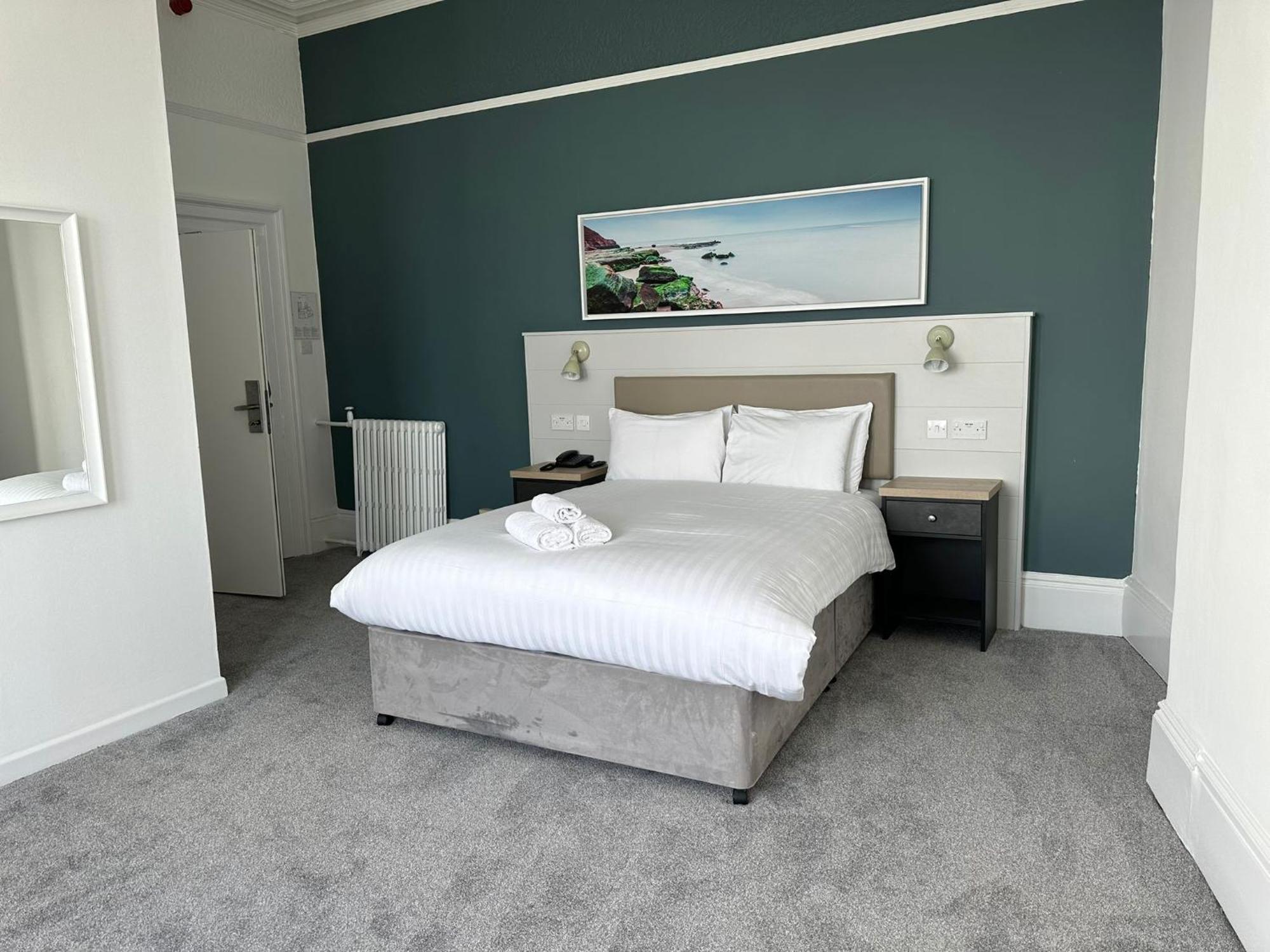 Hotel Exmouth Beach Hotel 3*