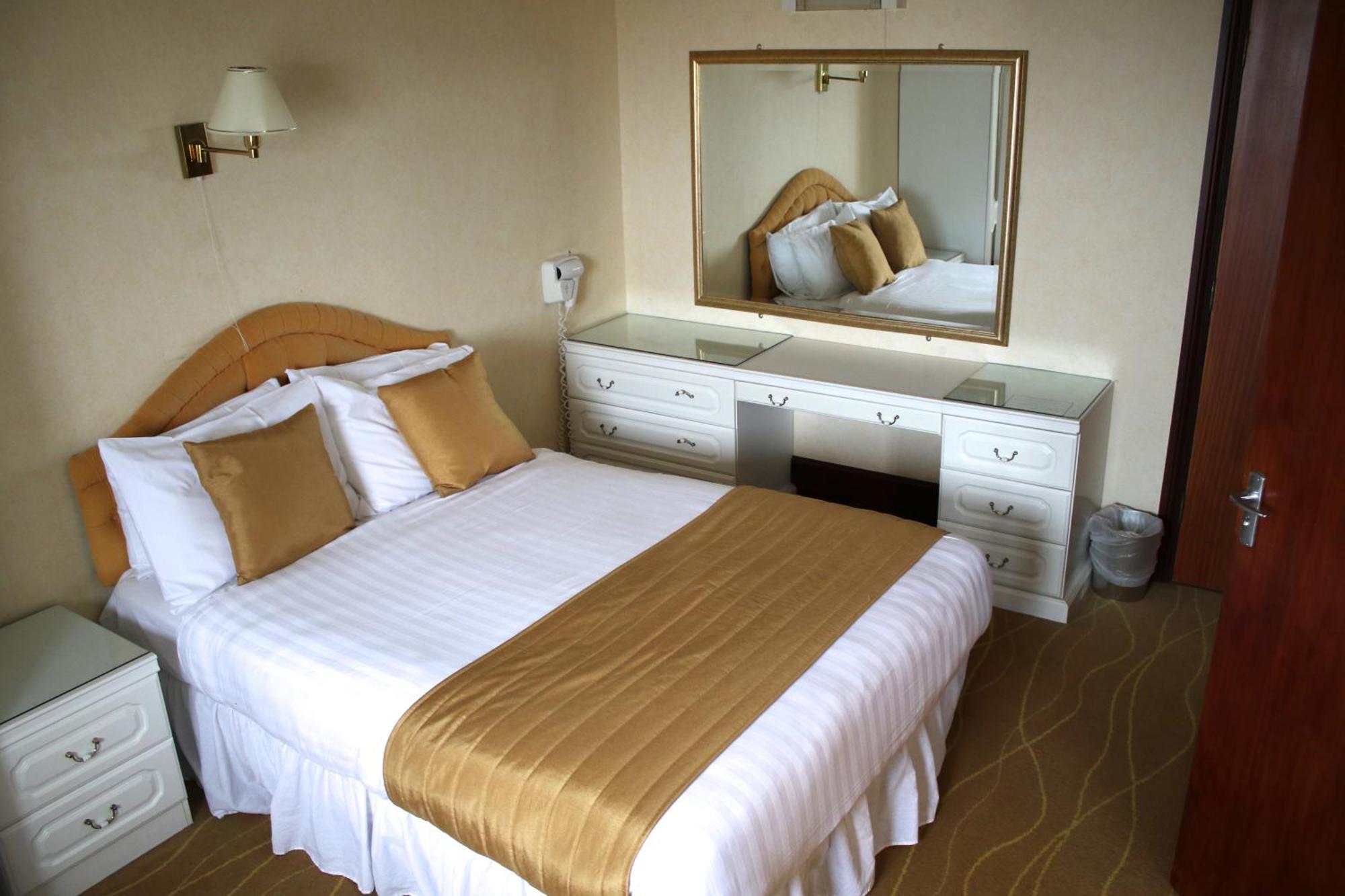 Bed & Breakfast The Devoncourt 3*